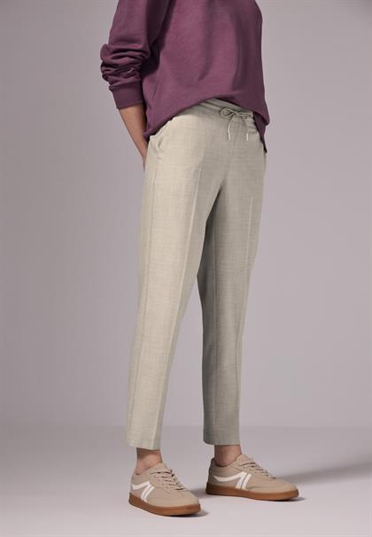 sheer beige mel.