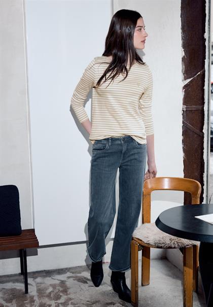 Shirt mit Embroidery stone sand