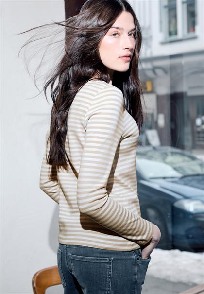 Shirt mit Embroidery stone sand