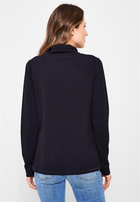 shirt-mit-großem-kragen-deep-blue