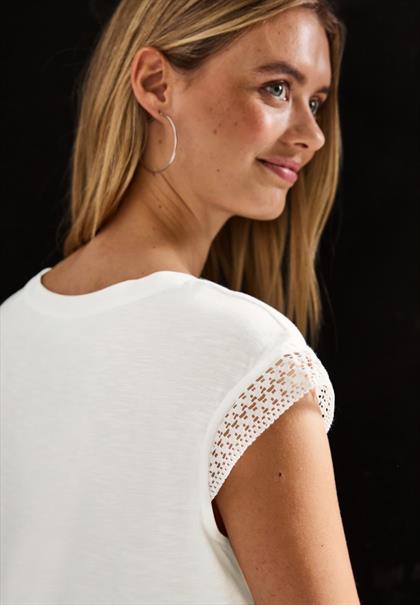 Shirt mit Häkeldetails off white