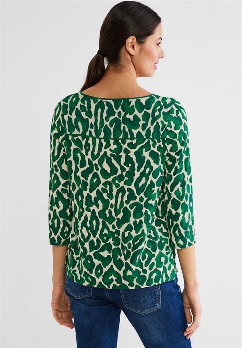 shirt-mit-leo-print-dark-brisk-green