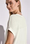 Shirt mit Lochmusterdetail off white