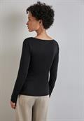 Shirt mit U-Boot-Ausschnitt black