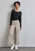 Shirt mit U-Boot-Ausschnitt black
