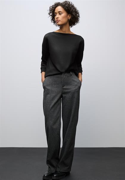 Shirt mit U-Boot-Ausschnitt black