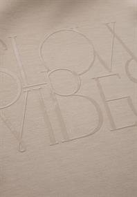 Silk-Look Shirt mit Wording breezy beige