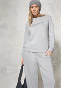 Silk-Look Sweater mit Print platinum grey