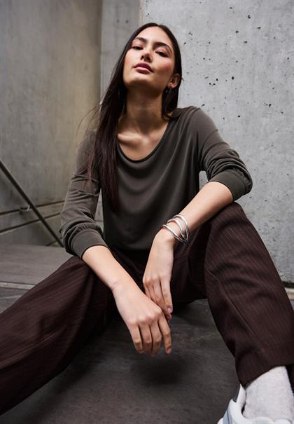 Silk-Look V-Neck Shirt dark auburn brown