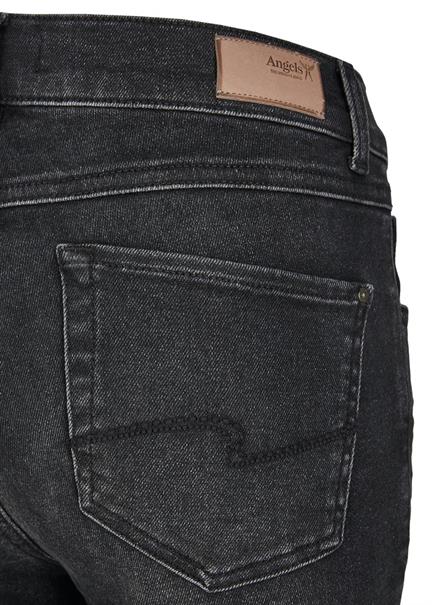 SKINNY black used