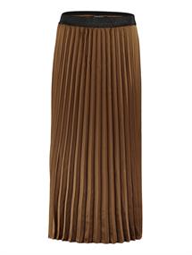 Skirt Lou mud