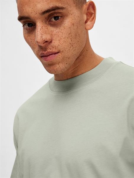 SLHRELAXCOLMAN SS O-NECK TEE B COLL desert sage