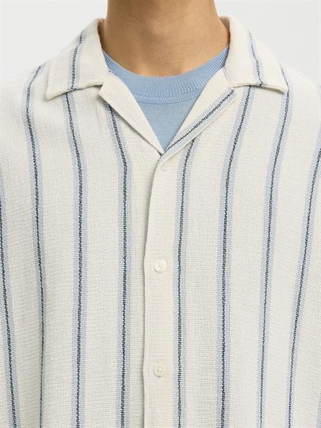 SLHRLXCAL SS SHIRT RESORT egret