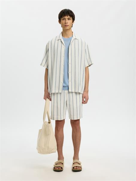 SLHRLXCAL SS SHIRT RESORT egret