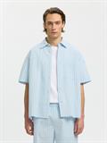 SLHRLXSTUART SEERSUCKER SS SHIRT cashmere blue
