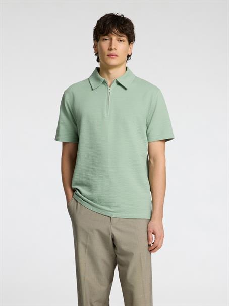 SLHSANDER SEERSUCKER ZIP SS POLO iceberg green