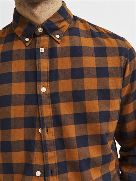 SLHSLIMFLANNEL SHIRT LS W NOOS monks robe2