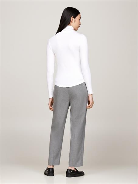 SLIM 5X2 RIB ROLL-NK LS ecru