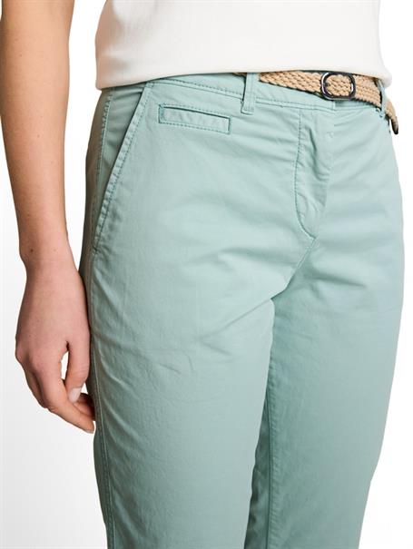 Slim Chino Hose mit Gürtel blue haze