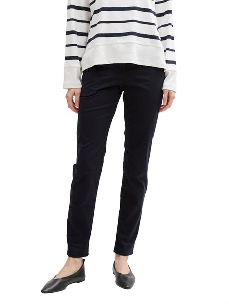 Slim Chino Hose mit Gürtel sky captain blue