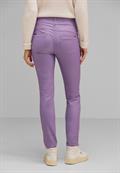 Slim Fit Hose mit Coating dusty lupine lilac