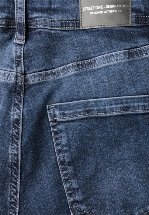 slim-fit-jeans-dark-blue-random