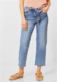 Slim Fit Jeans in 7/8-LÃ¤nge light blue wash