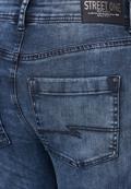 Slim Fit Jeans in High Waist dark indigo random wash