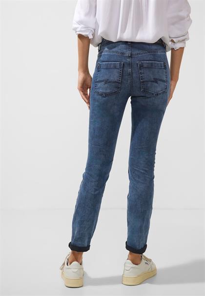 Slim Fit Jeans in High Waist dark indigo random wash