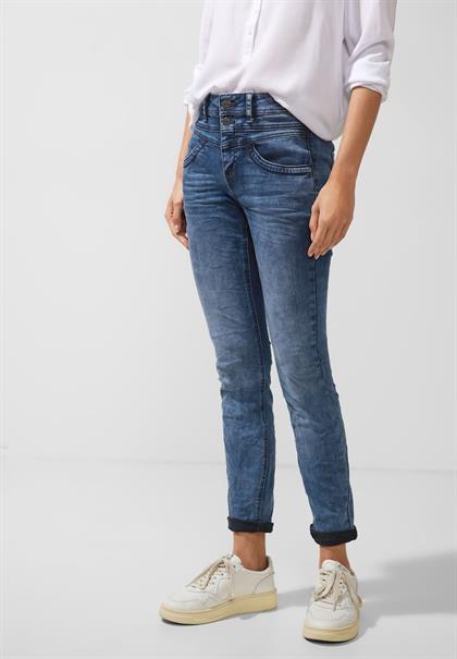 Slim Fit Jeans in High Waist dark indigo random wash