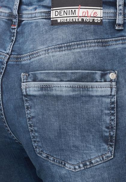 Slim Fit Jeans in Mittelblau mid blue wash