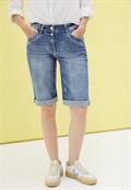 Slim Fit Jeansshorts mid blue used wash