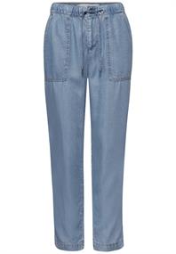 Slim Leg Jogg Pants im Loose Fit light blue soft wash