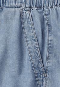 Slim Leg Jogg Pants im Loose Fit light blue soft wash