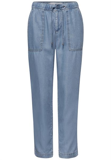 Slim Leg Jogg Pants im Loose Fit light blue soft wash