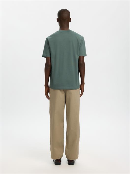slmcolman-ss-o-neck-tee-noos-balsam-green