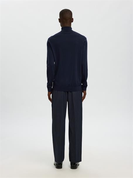 SLMTRAY LS KNIT MERINO ROLL NECK NOOS navy blazer