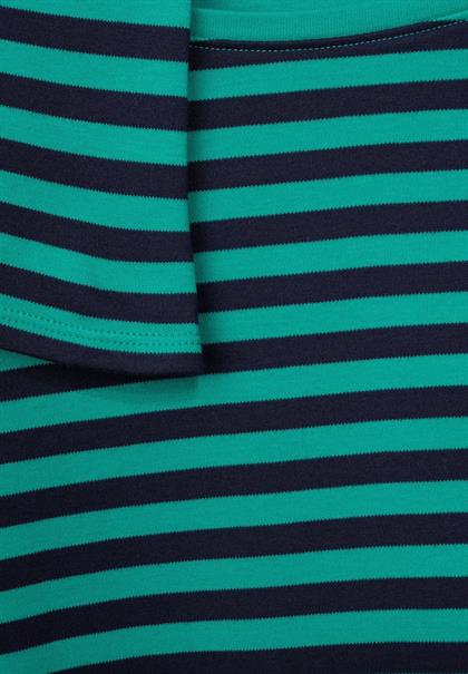 smaragd green