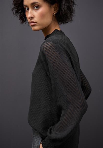 Smok-Detail Chiffon-Bluse black