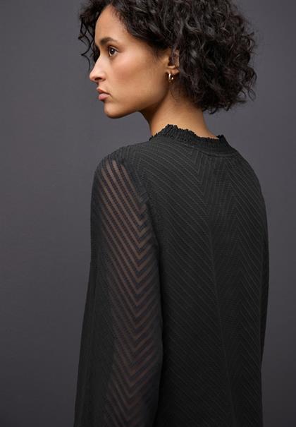 Smok-Detail Chiffon-Bluse black