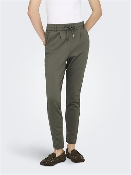 smokey olive