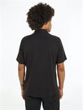 SMOOTH COTTON POCKET S/S SHIRT ck black