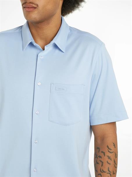 SMOOTH COTTON POCKET S/S SHIRT kentucky blue