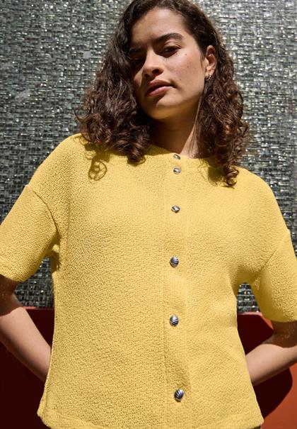 snap yellow
