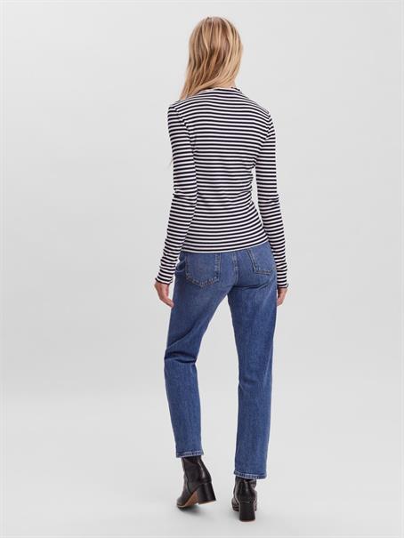 snow white-navy blazer