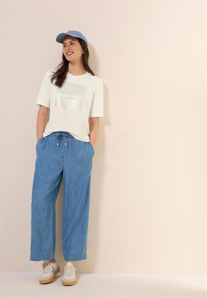 Softes Shirt mit Folienprint vanilla white