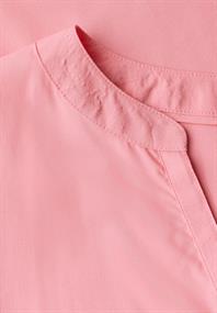 Split Neck Bluse in Unifarbe blush peach