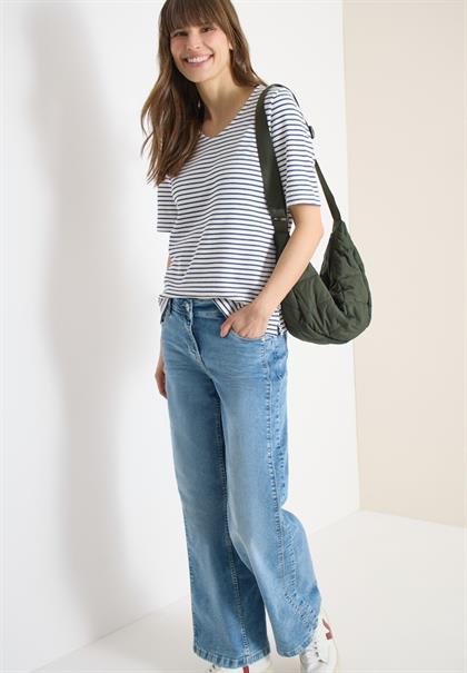 sporty denim blue