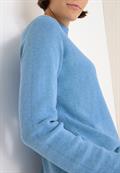 sporty light blue melange