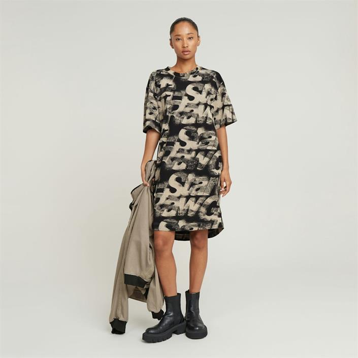 sprayed-letters-loose-r-t-dress-wmn-lt-chalk-sprayed-letters